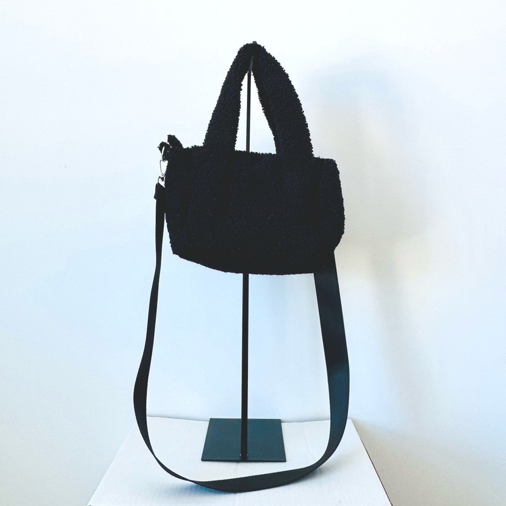 Sherpa Crossbody Shoulder Bag‎ Adjustable Black Forever 21